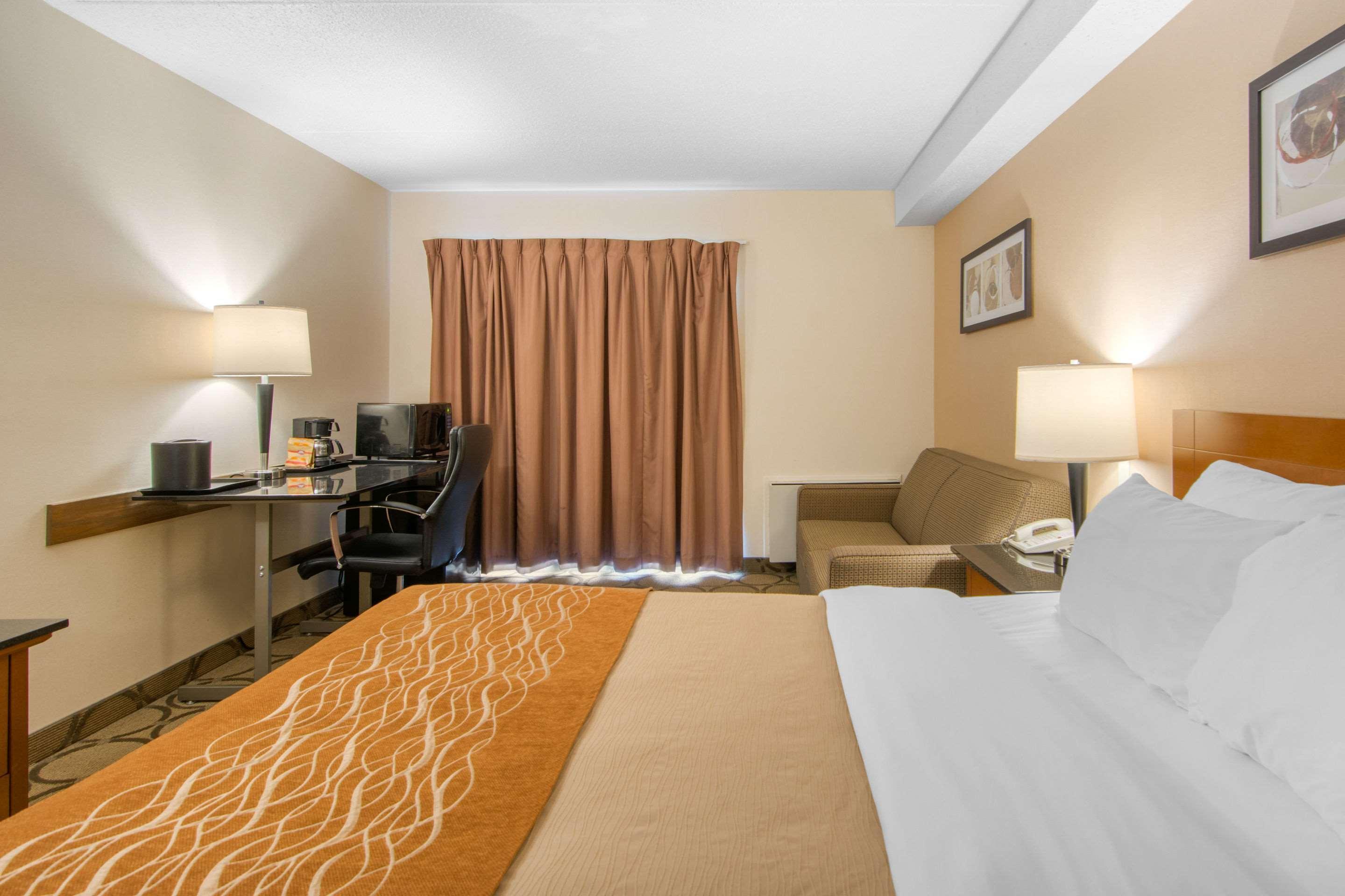 Comfort Inn Sudbury Bagian luar foto