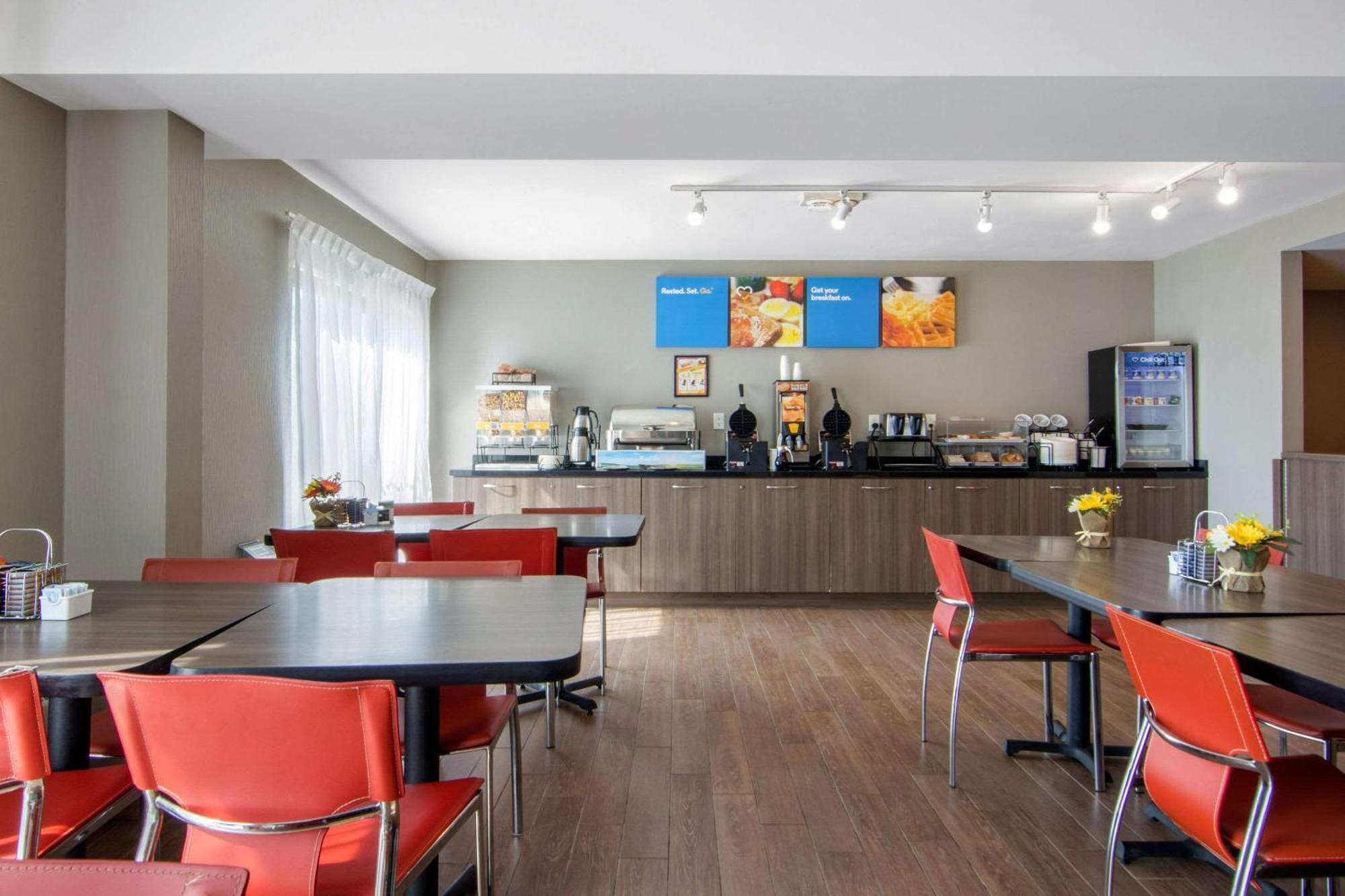 Comfort Inn Sudbury Bagian luar foto