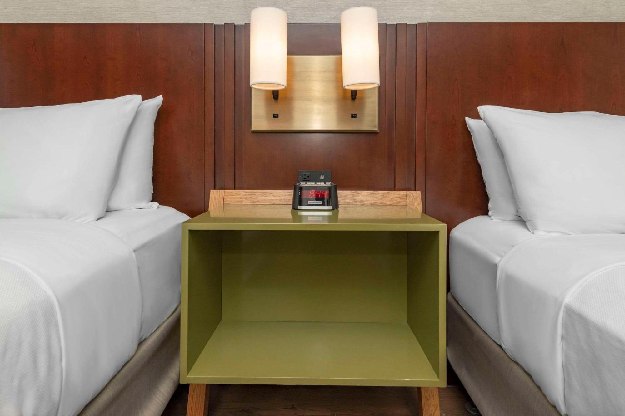 Comfort Inn Sudbury Bagian luar foto