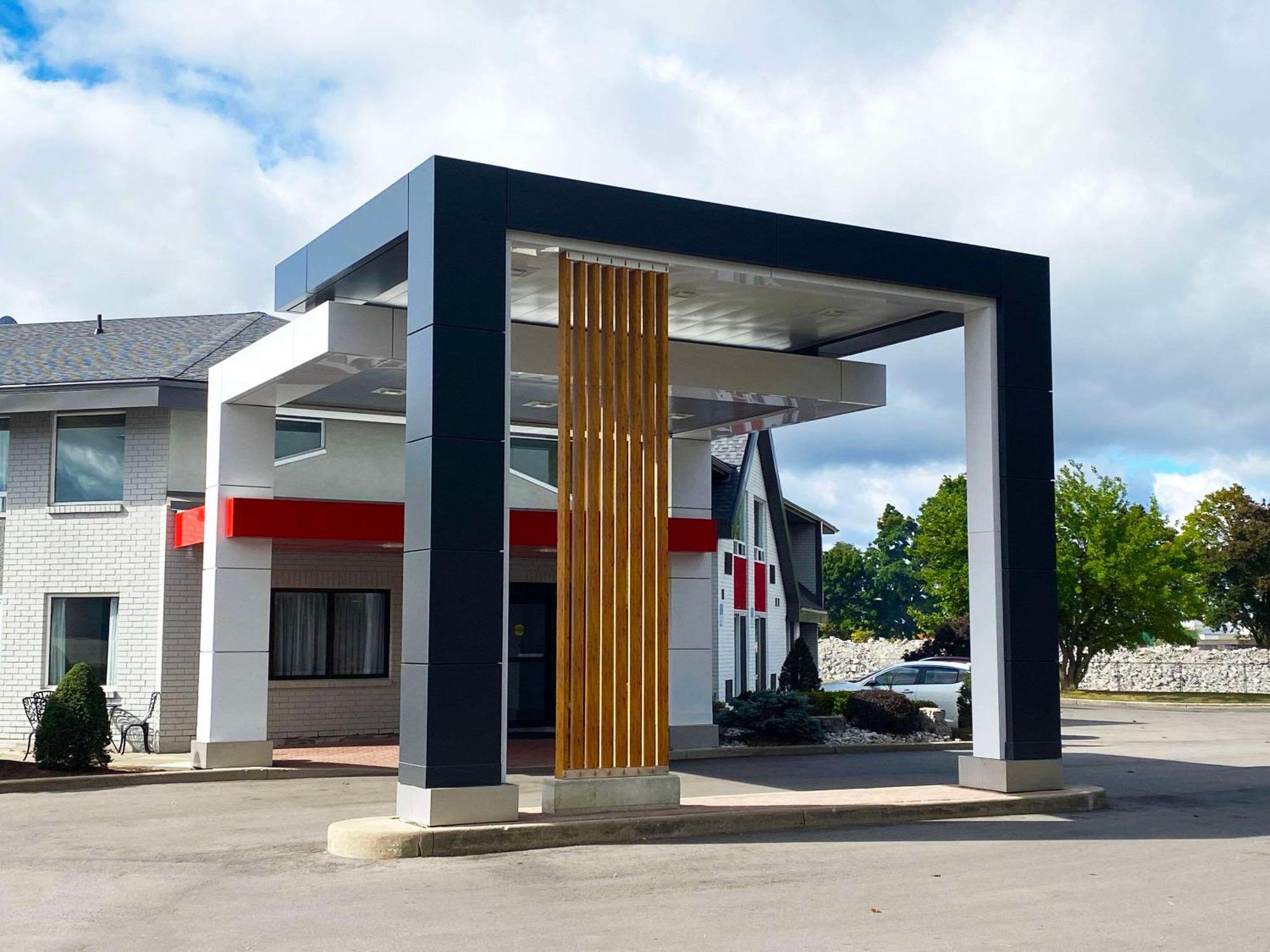 Comfort Inn Sudbury Bagian luar foto