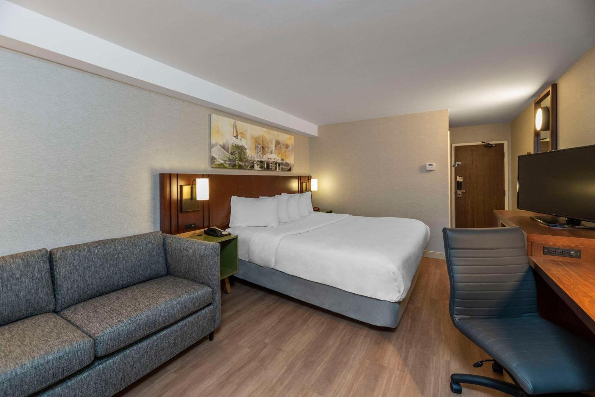 Comfort Inn Sudbury Bagian luar foto